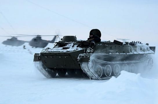 Quân đội Nga diễn tập bắn đạn thật ở Bắc Cực (ảnh tư liệu)