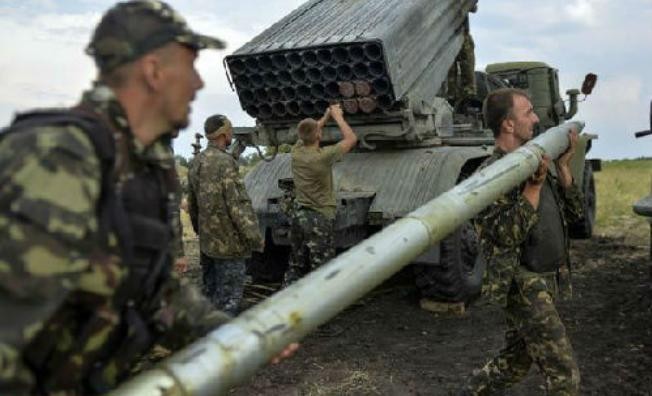 Rocket Grad của quân chính phủ Ukraine ở Lugansk