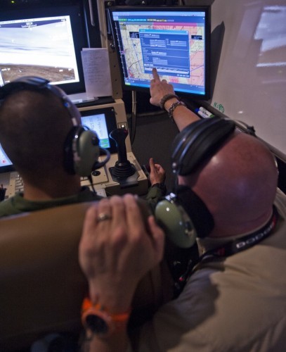 Huấn luyên mô phỏng máy bay tấn công không người lái Predator của Mỹ (nguồn mạng sina TQ)
