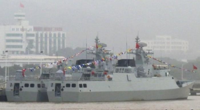 Nhiều tàu hộ vệ Type 056 phiên bản săn ngầm của Hạm đội Đông Hải (nguồn mạng sina TQ)