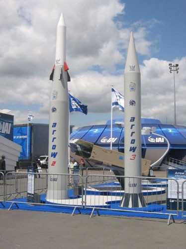 Tên lửa đánh chặn Arrow-2 và Arrow-3 của Israel