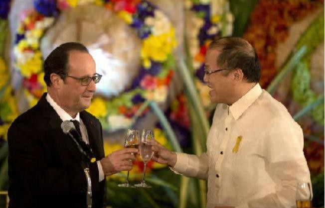 Tổng thống Pháp Francois Hollande và Tổng thống Philippines Benigno Aquino tại Philippines ngày 26 tháng 2 năm 2015