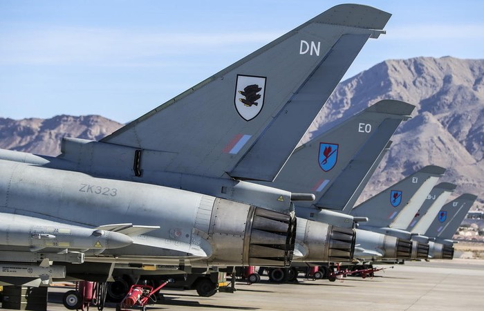 Tháng 2 năm 2015, máy bay chiến đấu Typhoon của Không quân Anh tham gia diễn tập Red Flag với Mỹ
