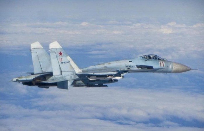 Máy bay chiến đấu Su-27 Nga bay trên vùng trời quốc tế biển Baltic