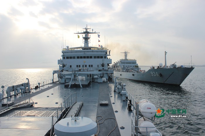 Ngày 3 tháng 3 năm 2015, 2 tàu đổ bộ Type 072III tên là Nga Mi Sơn và Đan Hà Sơn của Hạm đội Nam Hải tập trận trên Biển Đông (nguồn mạng sina TQ)
