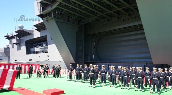 Nhật Bản tổ chức lễ bàn giao tàu sân bay Izumo cho Lực lượng Phòng vệ Biển Nhật Bản (nguồn mạng sina TQ)