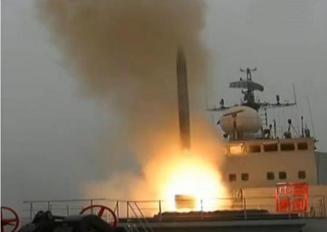 Tên lửa chống hạm YJ-18 Trung Quốc (nguồn CCTV)