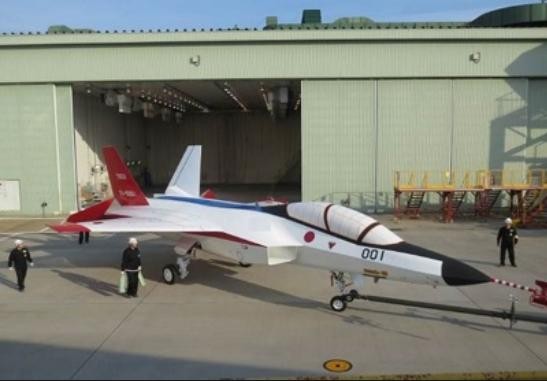 Máy bay nguyên mẫu ATD-X Shinshin Nhật Bản