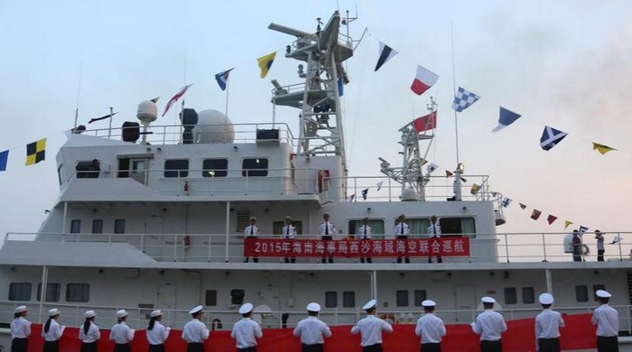 Tàu Hải tuần-21 và Hải tuần-1103 Trung Quốc cùng thủy phi cơ nước này đên vùng biển quần đảo Hoàng Sa của Việt Nam tiến hành tuần tra phi pháp (nguồn Tân Hoa xã)
