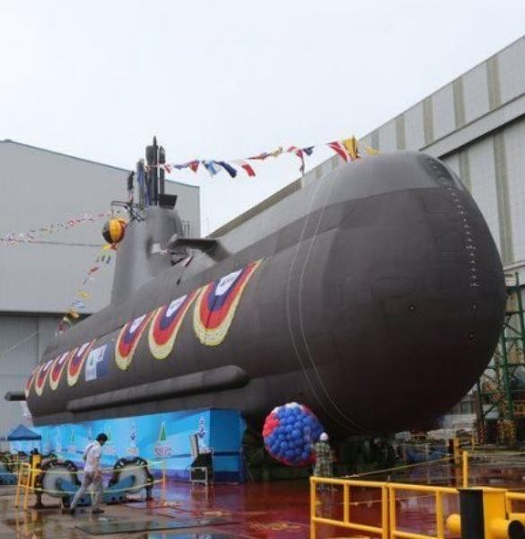 Ngày 7 tháng 5 năm 2015, Hải quân Hàn Quốc tổ chức lễ hạ thủy tàu ngầm SS-078 ROKS Ryu Gwansun