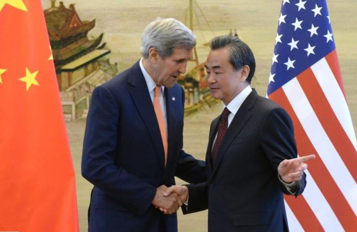 Ngoại trưởng Mỹ John Kerry và người đồng cấp Trung Quốc