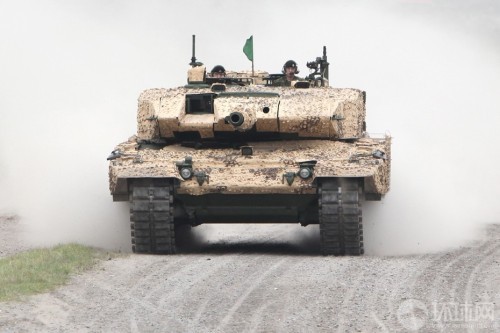 Xe tăng chiến đấu Leopard-2A7+ của Đức