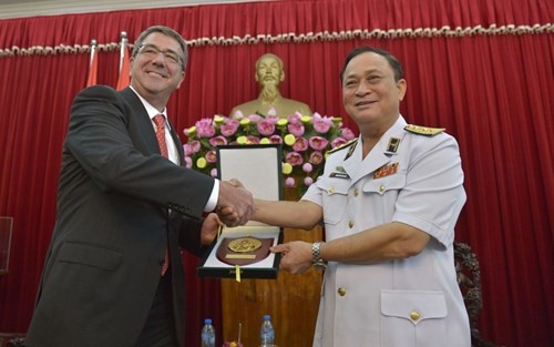 Việt-Mỹ tăng cường quan hệ quốc phòng