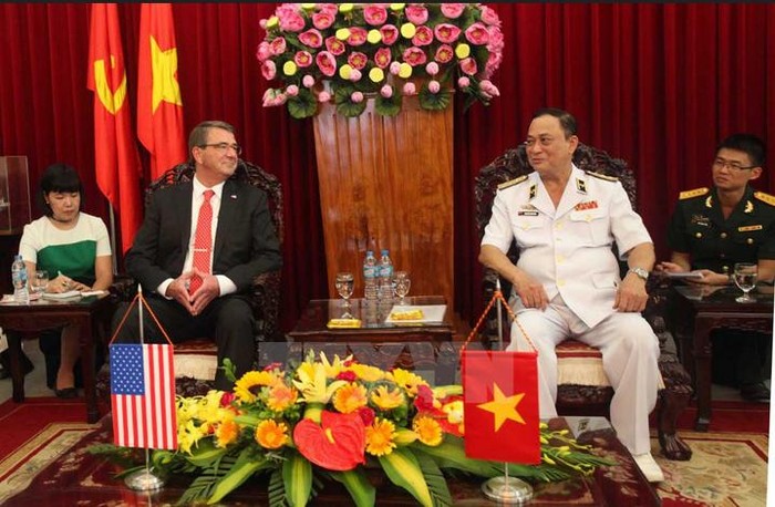 Từ ngày 31 tháng 5 đến ngày 2 tháng 6 năm 2015, Bộ trưởng Quốc phòng Mỹ Ashton B. Carter thăm Việt Nam