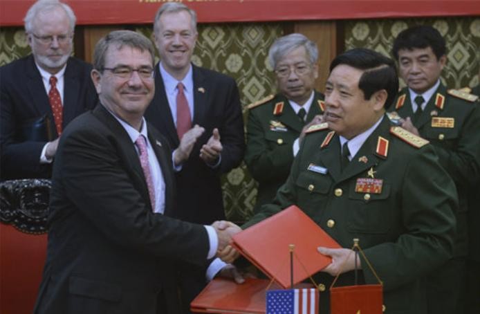 Từ ngày 31 tháng 5 đến ngày 2 tháng 6 năm 2015, Bộ trưởng Quốc phòng Mỹ Ashton B. Carter thăm Việt Nam