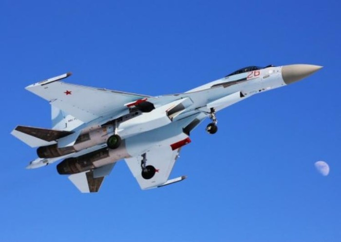 Máy bay chiến đấu Su-35 Nga