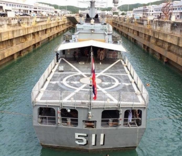 Theo mạng sina Trung Quốc, Hải quân hoàng gia Thái Lan là khách hàng truyền thống của tàu chiến mặt nước do Trung Quốc chế tạo, trước khi nhập khẩu tàu tuần tra Type P15T, Hải quân hoàng gia Thái Lan cũng từng nhập khẩu 4 tàu hộ vệ lớp Giang Hồ III và 2 tàu hộ vệ Type F-25T của Trung Quốc.