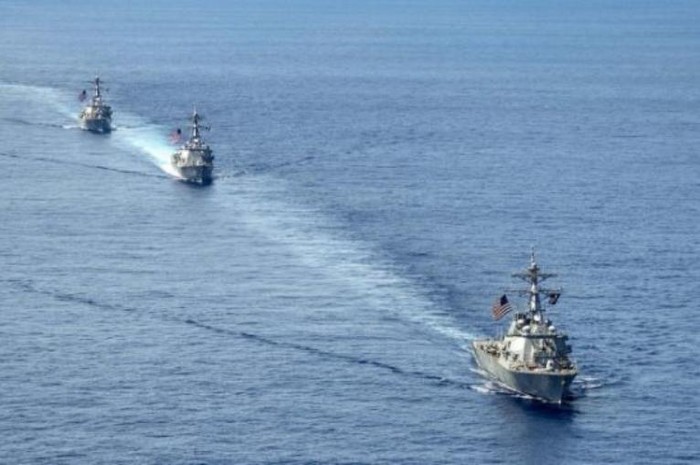 Tàu chiến Mỹ tuần tra trên Biển Đông (nguồn mạng sina Trung Quốc)