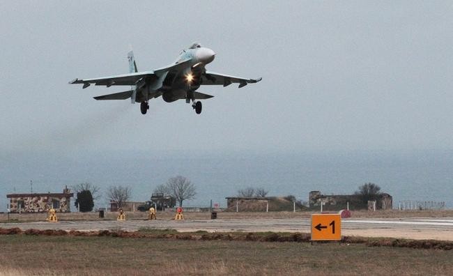 Nga triển khai 10 máy bay chiến đấu Su-27SM và 4 máy bay chiến đấu Su-30M2 ở Crimea