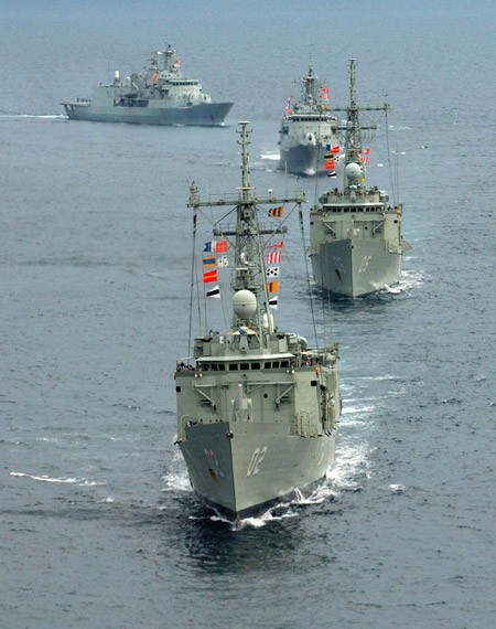 Biên đội tàu hộ vệ lớp Adelaide Hải quân Australia