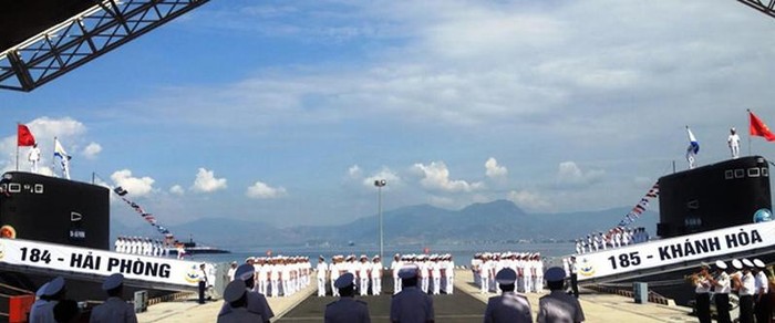 Lễ biên chế lô 2 tàu ngầm lớp Kilo thứ hai của Hải quân Việt Nam ngày 1 tháng 8 năm 2015
