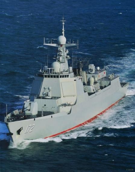 Trung Quốc đang ưu tiên triển khai tàu khu trục tên lửa Type 052D ở Biển Đông