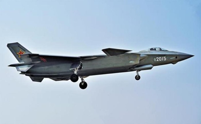 Máy bay chiến đấu J-20 số hiệu 2015 Trung Quốc