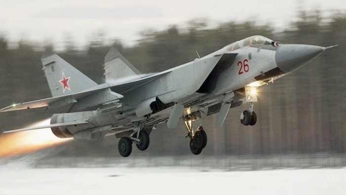 Máy bay đánh chặn MiG-31 Nga