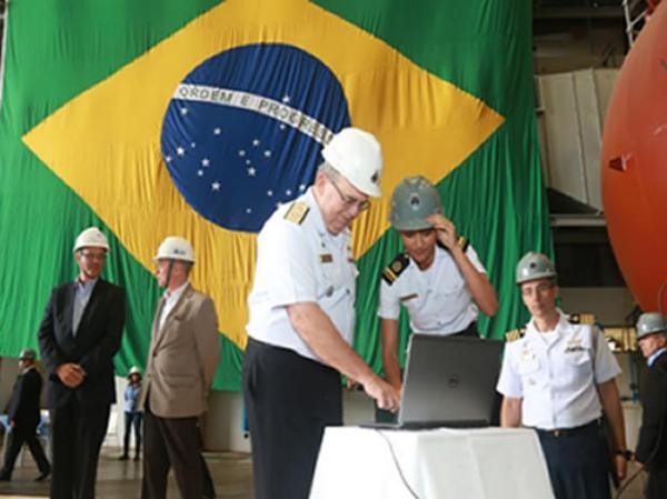 Pháp chuyển giao công nghệ tàu ngầm cho Brazil