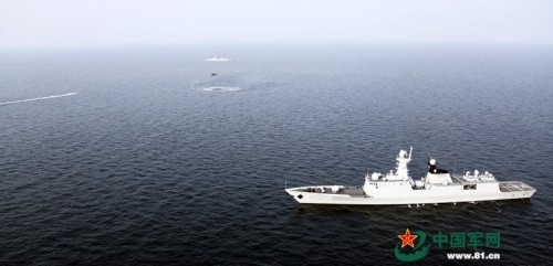 Từ ngày 17 đến ngày 22 tháng 9 năm 2015, Quân đội Trung Quốc và Malaysia tiến hành diễn tập thực binh liên hợp ở eo biển Malacca.
