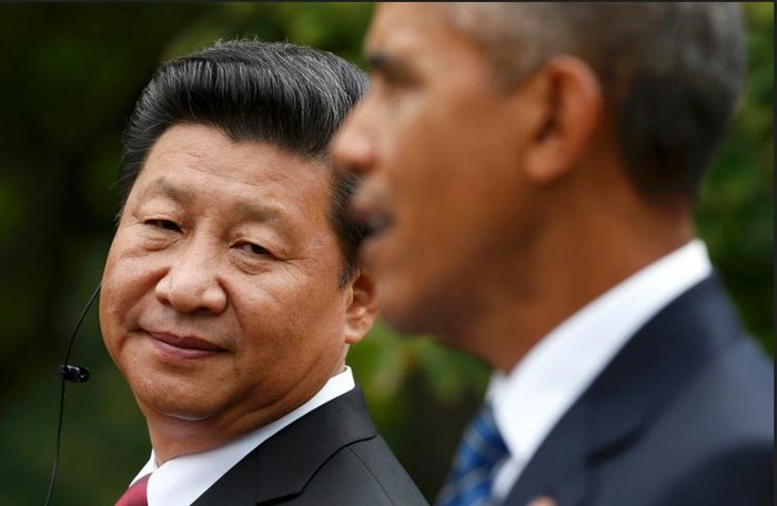 Tổng thống Mỹ Barack Obama và người đồng cấp Trung Quốc - Tập Cận Bình tại cuộc họp báo sau hội đàm ngày 25 tháng 9 năm 2015. Ông Bình đã có những phát biểu hết sức phi lý, lố bịch về vấn đề Biển Đông