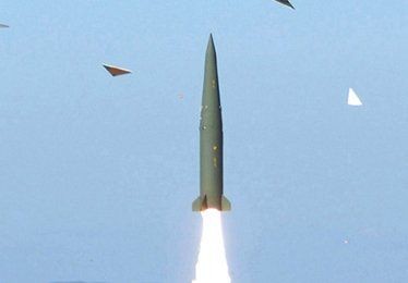 Tên lửa đạn đạo tầm ngắn Hyunmoo-2 Hàn Quốc, tầm bắn 300 km