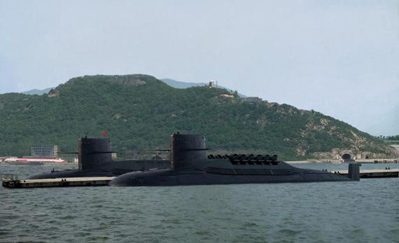 Tàu ngầm hạt nhân chiến lược Type 094 Hải quân Trung Quốc ở vịnh Á Long, Tam Á, đảo Hải Nam.