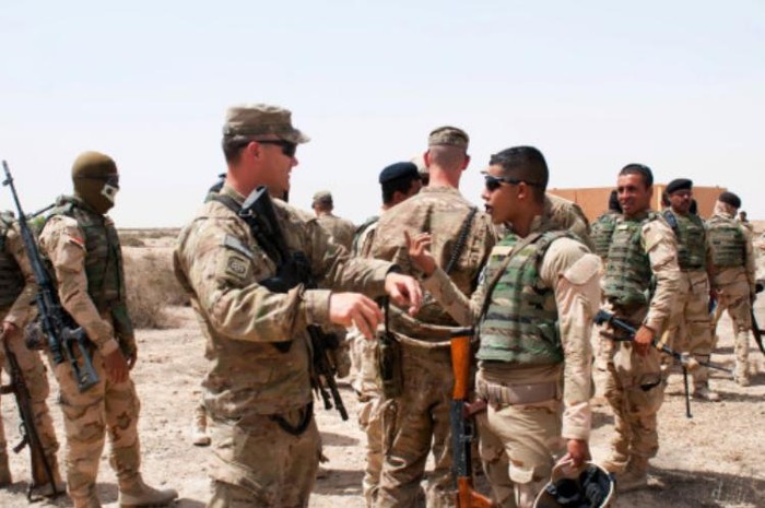 Mỹ giúp Iraq huấn luyện quân đội