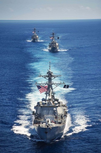 3 tàu khu trục Hạm đội 7, Hải quân Mỹ đang tuần tra ở khu vực tác chiến - Biển Đông, bảo vệ an ninh khu vực (ảnh nguồn mạng sina Trung Quốc)