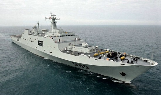 Tàu đổ bộ cỡ lớn Tỉnh Cương Sơn Type 071 của Hạm đội Nam Hải, Hải quân Trung Quốc triển khai ở Biển Đông