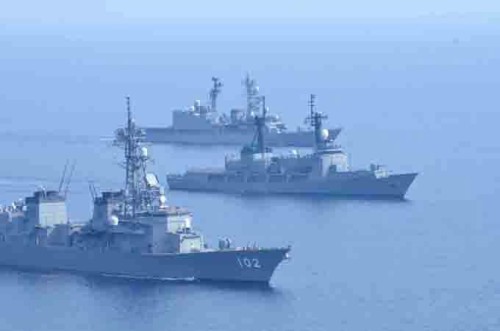 Hạm đội liên hợp Nhật Bản-Philippines tiến hành tập trận chung ở Biển Đông (ảnh tư liệu, nguồn mạng sina Trung Quốc)