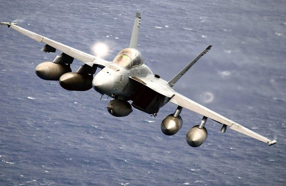 Máy bay chiến đấu F/A-18E/F Super Hornet Mỹ