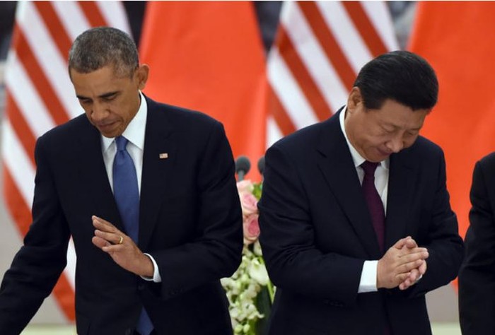 Theo các chuyên gia, nhà lãnh đạo Trung Quốc Tập Cận Bình (bên phải) sẽ né tránh vấn đề Biển Đông