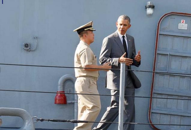 Ngày 17 tháng 11 năm 2015, Tổng thống Mỹ Barack Obama đến thăm tàu chỉ huy BRP Gregorio del Pilar của Hải quân Philippines, biểu tượng cho sự viện trợ của Mỹ đối với Philippines.
