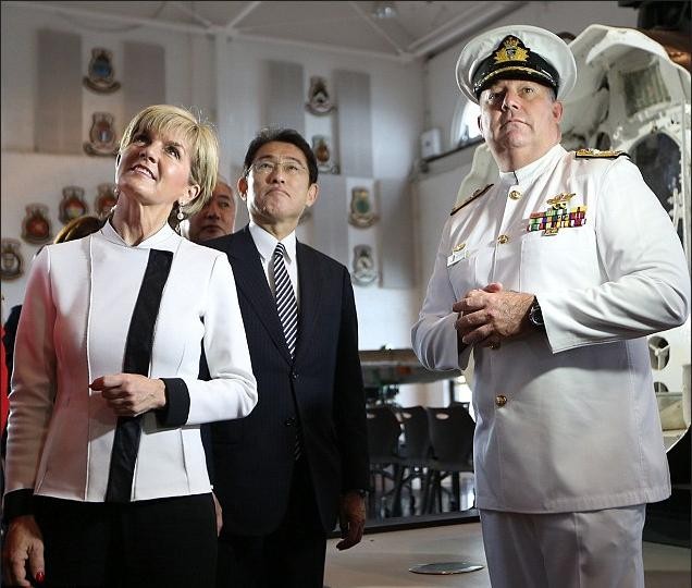 Ngày 22 tháng 11 năm 2015, Ngoại trưởng và Bộ trưởng Quốc phòng hai nước Nhật Bản-Australia tổ chức tham vấn &quot;2 + 2&quot;.