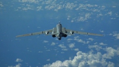 Máy bay ném bom H-6K Trung Quốc (nguồn CCTV)