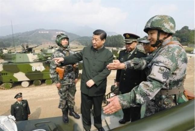 Ngày 10/12/2012, Chủ tịch Trung Quốc Tập Cận Bình đến một thao trường của Đại quân khu Quảng Châu (ảnh tư liệu)