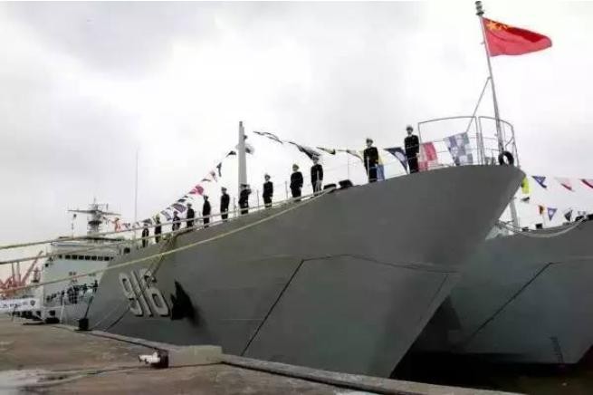 Ngày 12/1/2016, Trung Quốc biên chế tàu đổ bộ xe tăng Thiên Mục Sơn số hiệu 916 Type 072B cho Hạm đội Đông Hải, bố trí ở biển Hoa Đông