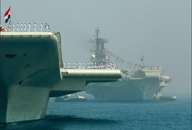 Ngày 4/2/2016, Ấn Độ tổ chức lễ duyệt binh trên biển ở vịnh Bengal, 90 tàu chiến và 60 máy bay đến từ 50 quốc gia và vùng lãnh thổ đã tham dự.