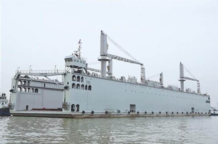 Bến tàu nổi tự hành Hoa Thuyền 1 Trung Quốc