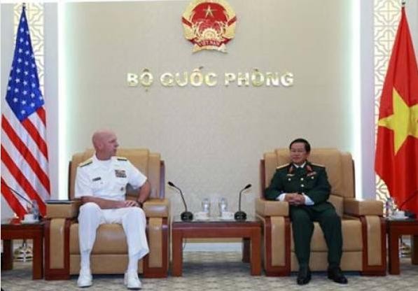 Ngày 18/3/2016, tại Trụ sở Bộ Quốc phòng, Đại tướng Đỗ Bá Tỵ, Tổng Tham mưu trưởng Quân đội nhân dân Việt Nam tiếp Đô đốc Scott Swift, Tư lệnh Hạm đội Thái Bình Dương
