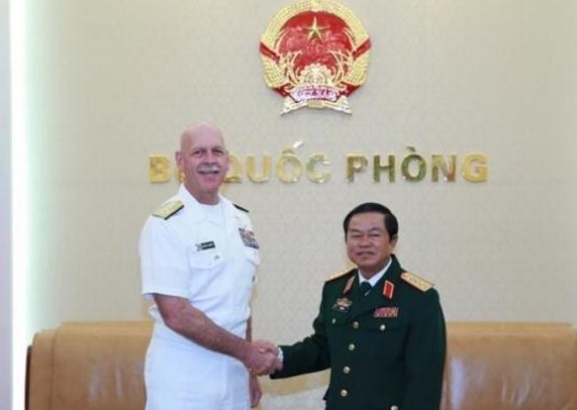 Ngày 18/3/2016, tại Trụ sở Bộ Quốc phòng, Đại tướng Đỗ Bá Tỵ, Tổng Tham mưu trưởng Quân đội nhân dân Việt Nam tiếp Đô đốc Scott Swift, Tư lệnh Hạm đội Thái Bình Dương