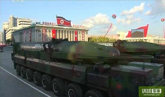 Tên lửa KN08 tại Lễ duyệt binh của CHDCND Triều Tiên năm 2015