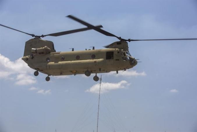 Máy bay trực thăng CH-47 Chinook Mỹ tham gia cuộc tập trận Balikatan 2016